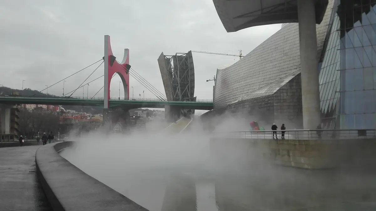 Vy över Guggenheim-området i Bilbao
